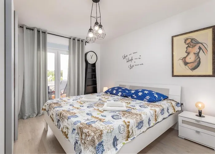 Sweet Tony Apartment